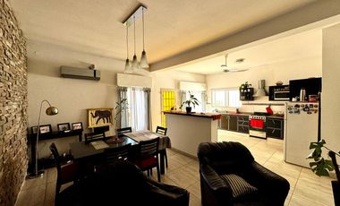 Casa tres ambientes, calle Santa Fe 1225, San Antonio de Padua Norte