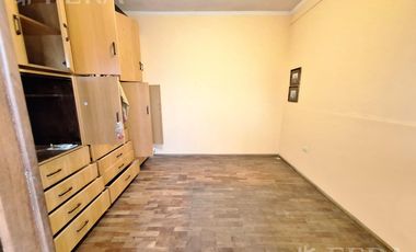 Venta casa de 4 ambientes con cochera y quincho en Sarandí