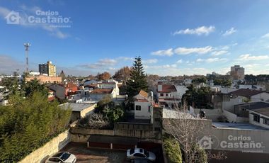 AMPLIO DEPTO DE 2 AMBIENTES EN EXCELENTE UBICACIÓN