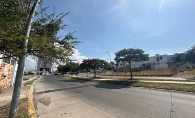 Se Renta Terreno Comercial