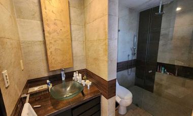 VENTA CASA en CALLE CERRADA  LOMAS VIRREYES (R)