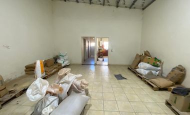 Galpón en  Venta