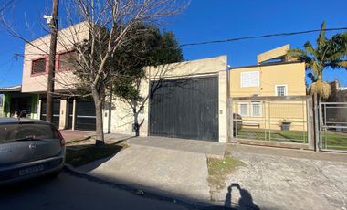 Galpón en  Venta