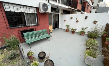 Impecable departamento en venta con TERRAZA y PATIO  PRIVADO!!