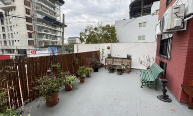Impecable departamento en venta con TERRAZA y PATIO  PRIVADO!!