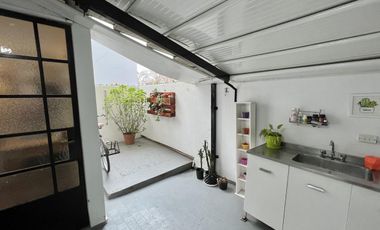 Impecable departamento en venta con TERRAZA y PATIO  PRIVADO!!