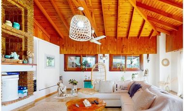 Casa de tres dormitorios en Punta Lara