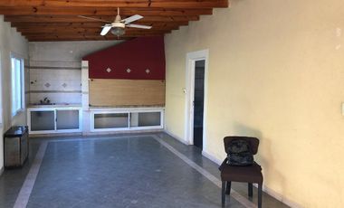 Casa de tres dormitorios en Punta Lara