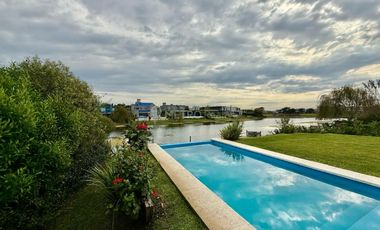 Casa en Alquiler a la Laguna  Amoblada Puertos del Lago