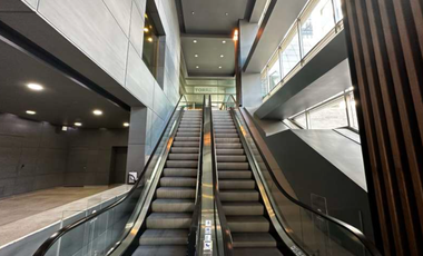 LOCAL COMERCIAL EN SANTA FE