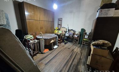 Venta de Casa 4 ambientes con Patio y Parrilla en Bernal Oeste