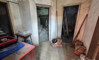 Venta de Casa 4 ambientes con Patio y Parrilla en Bernal Oeste