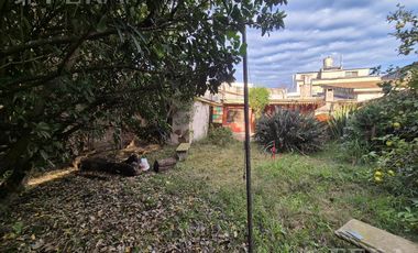 Venta de Casa 4 ambientes con Patio y Parrilla en Bernal Oeste