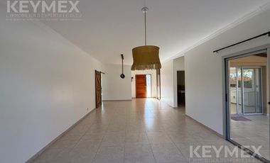Casa en alquiler 3 dormitorios en Barrio San Rafael Villanueva