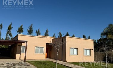 Casa en alquiler 3 dormitorios en Barrio San Rafael Villanueva