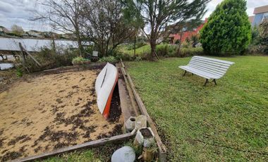 Casa en alquiler  con muebles en barrio  San Isidro Labrador, Villanueva, Tigre- lote a la laguna