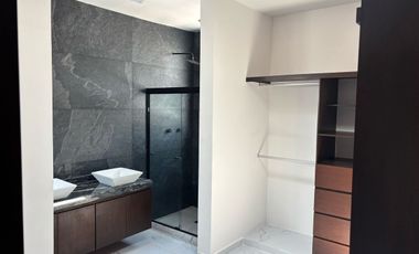 SE VENDE CASA A 3 CUADRAS DE VIA MUERTA