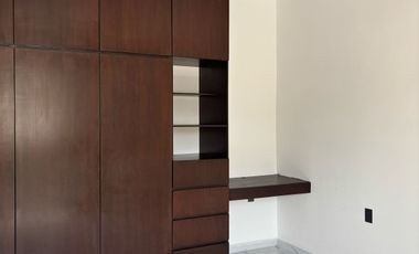 SE VENDE CASA A 3 CUADRAS DE VIA MUERTA