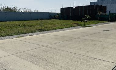 Terreno en Venta en Valle Imperial - Maples Uno Lote 17