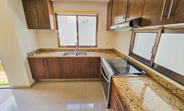 Casa · Renta · Arbolada · 2 Recámaras con Estudio · Huayacan