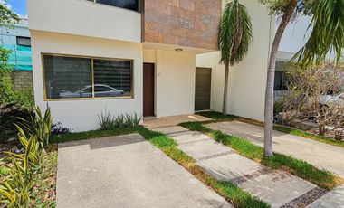 Casa · Renta · Arbolada · 2 Recámaras con Estudio · Huayacan
