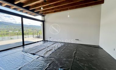 Residencia a estrenar con vista y acceso directo al lago en Valle de Bravo