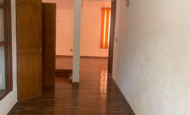 SE VENDE CASA EN IZTAPALAPA.