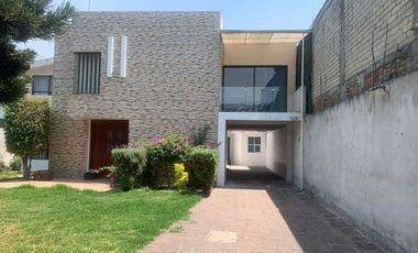 SE VENDE CASA EN IZTAPALAPA.