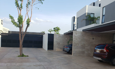 Townhouse de 3 recámaras en VENTA en Temozón Norte, Mérida