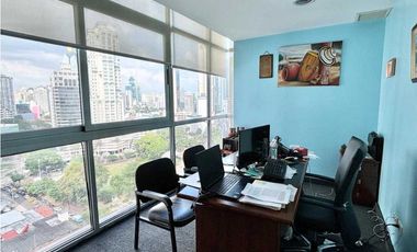 OFICINA EN AVENIDA BALBOA  PH COLORES DE BELLA VISTA 100M2 AMOBLADA