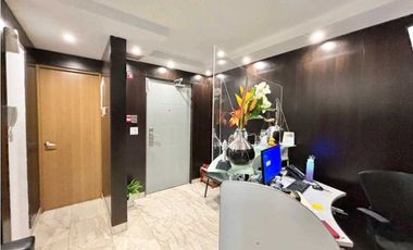 OFICINA EN AVENIDA BALBOA  PH COLORES DE BELLA VISTA 100M2 AMOBLADA
