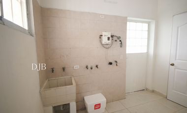 VENTA CASA DE ESQUINA EN ALTOS DE PANAM