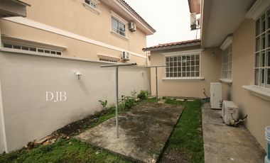 VENTA CASA DE ESQUINA EN ALTOS DE PANAM