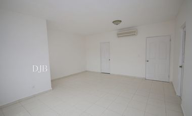 VENTA CASA DE ESQUINA EN ALTOS DE PANAM