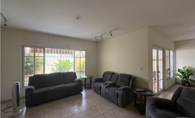 Se Alquila Casa en Palmeras del Este, Costa del Este