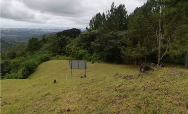 Terreno en venta de 2817 Mts2 Cerro Azul-Panamá (DR)