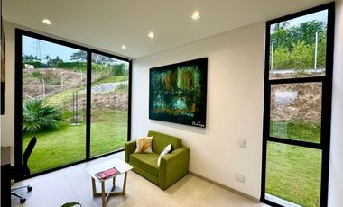 Hermosa casa con una vista espectacular hacia el valle de Risaralda.