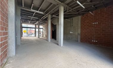Se vende local bodega en La Ceja sobre vía principal salida hacia el r