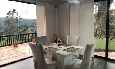 Finca con hermosa vista a tan solo unos minutos del centro del municipio cadi urbana.