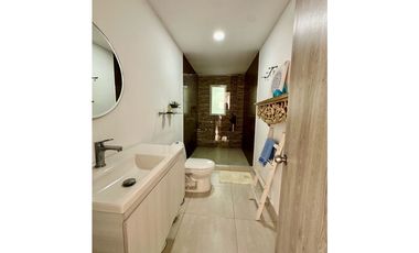 FASCINANTE Y CÓMODA CASA DE PLAYA EN VENTA A 200 metros del Mar.Tubara