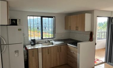 Se arrienda apartamento rural, ubicado en Guarne, Antioquia.