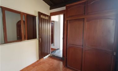 Venta de casa en la colina Guayabal