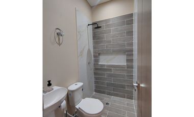 SE VENDE CASA EN URB  VALLEJO MARGEN IZQUIERDA DE MONTERIA