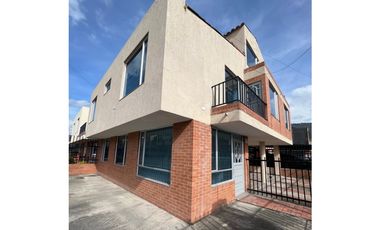 CASA EN VENTA EN TENJO 169.37M²