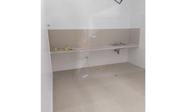 VENDO LOCAL EDIFICIO TORRE EMPRESARIAL