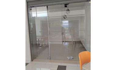 VENDO LOCAL EDIFICIO TORRE EMPRESARIAL