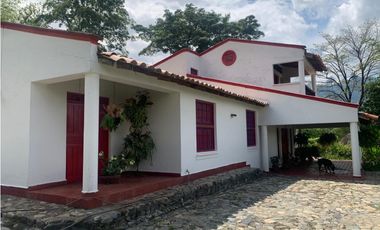 VENTA FINCA TMESIS, SUROESTE ANTIOQUEÑO