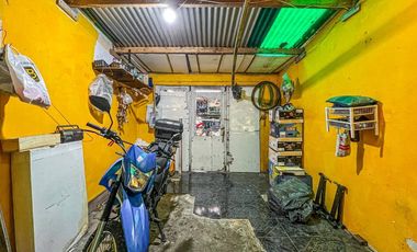 VENTA CASA 3 AMBIENTES JARDIN COCHERA