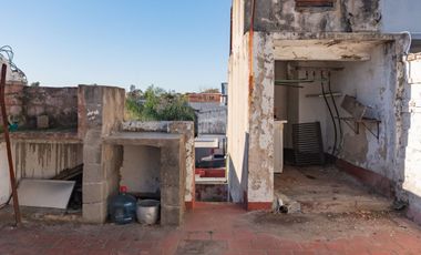 Venta PH Villa Dominico 2 Ambientes a Refaccionar