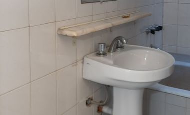 Venta PH Villa Dominico 2 Ambientes a Refaccionar